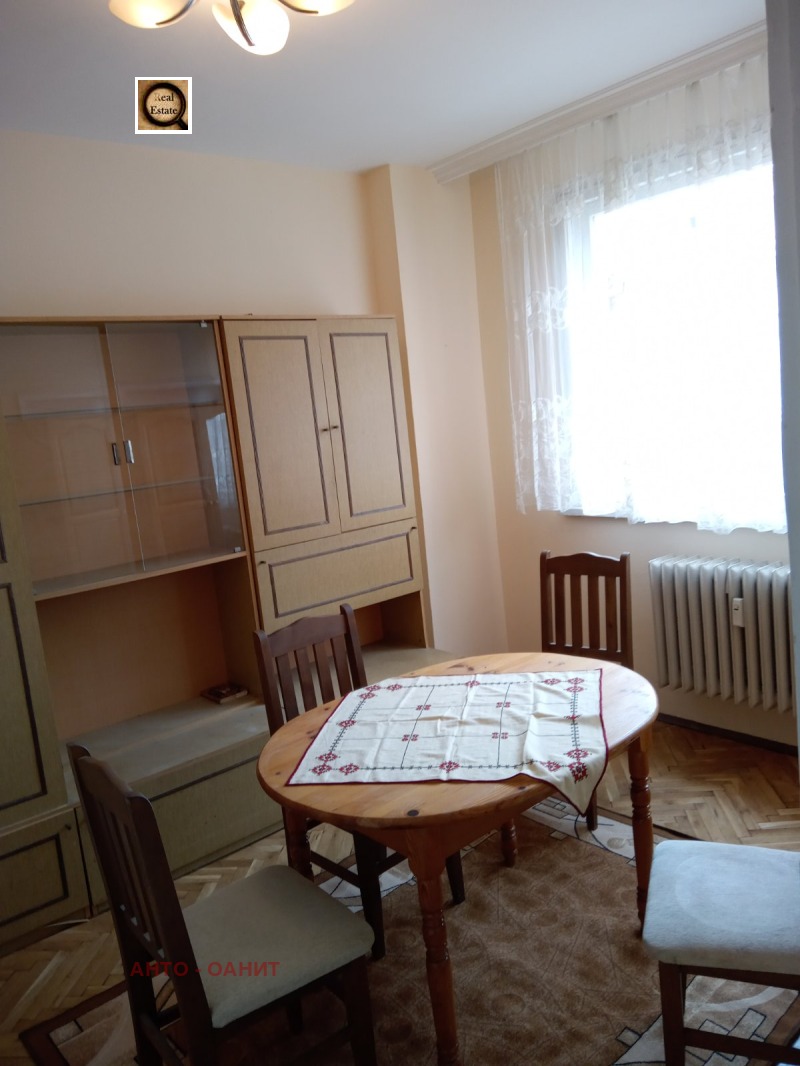 Под наем 3-СТАЕН, град София, Красно село • 700 € • 42702258 1 — Holmes.bg Под наем 3-СТАЕН, град София, Красно село • 700 € • 42702258 1