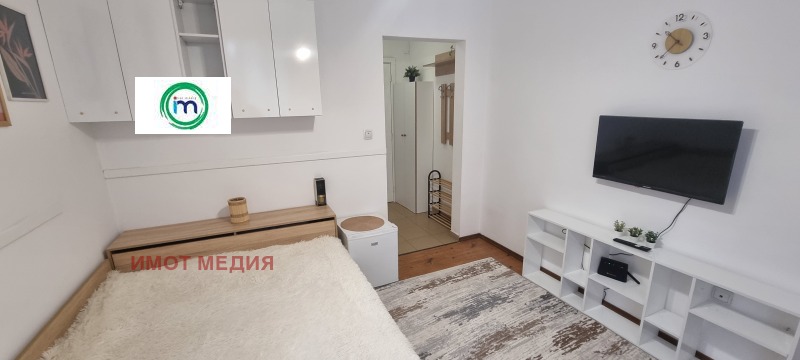 Под наем СТАЯ, град Пазарджик, Идеален център • 400 лв. / 204.52 € • 21349759 1 — Holmes.bg Под наем СТАЯ, град Пазарджик, Идеален център • 400 лв. / 204.52 € • 21349759 1