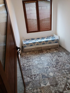 Обява Дава под наем КЪЩА,град Бургас, с. Маринка