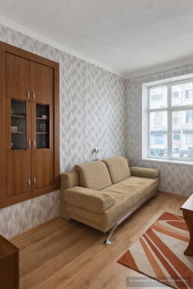 ЕТАЖ ОТ КЪЩА, 70 m2 - Holmes.bg ЕТАЖ ОТ КЪЩА, 70 m2