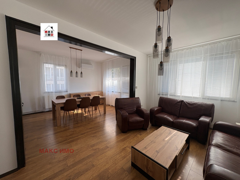Под наем 3-СТАЕН, град София, Лагера • 850 € • 51030423 1 — Holmes.bg Под наем 3-СТАЕН, град София, Лагера • 850 € • 51030423 1