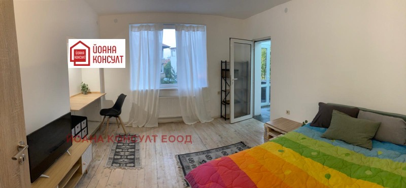 Под наем 3-СТАЕН, град Плевен, Широк център • 600 € / 1173.50 лв. • 61702474 1 — Holmes.bg Под наем 3-СТАЕН, град Плевен, Широк център • 600 € / 1173.50 лв. • 61702474 1