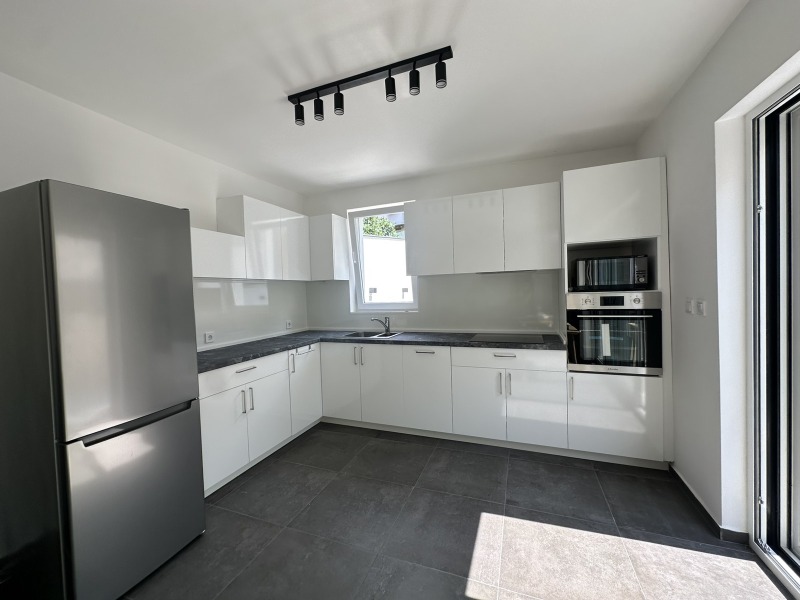 Под наем КЪЩА, град Стара Загора, Казански - изток • 900 € • 75345283 1 — Holmes.bg Под наем КЪЩА, град Стара Загора, Казански - изток • 900 € • 75345283 1