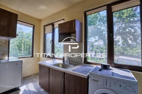 Обява Дава под наем 3-СТАЕН,град Пловдив, Център