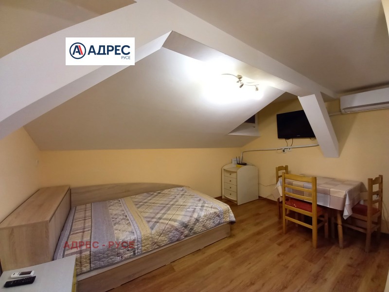Под наем АТЕЛИЕ, ТАВАН, град Русе, Център • 200 € • 87951860 1 — Holmes.bg Под наем АТЕЛИЕ, ТАВАН, град Русе, Център • 200 € • 87951860 1
