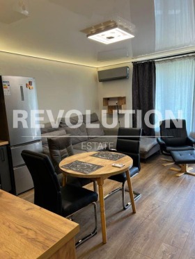 Обява Дава под наем 2-СТАЕН,град Варна, Център