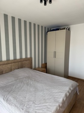 Обява Дава под наем 2-СТАЕН,град Варна, к.к. Св.Св. Константин и Елена>