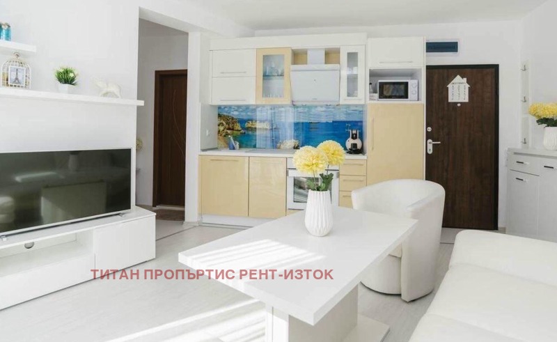 Под наем 2-СТАЕН, град Бургас, Център • 1400 лв. / 715.81 € • 27693330 1 — Holmes.bg Под наем 2-СТАЕН, град Бургас, Център • 1400 лв. / 715.81 € • 27693330 1