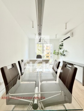 ОФИС, 70 m2 - Holmes.bg ОФИС, 70 m2