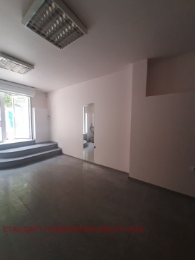 МАГАЗИН, 26 m2 - Holmes.bg МАГАЗИН, 26 m2