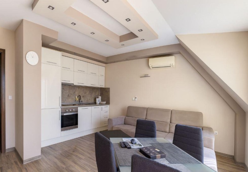 Под наем 2-СТАЕН, град Варна, Център • 630 € / 1232.17 лв. • 93203352 1 — Holmes.bg Под наем 2-СТАЕН, град Варна, Център • 630 € / 1232.17 лв. • 93203352 1