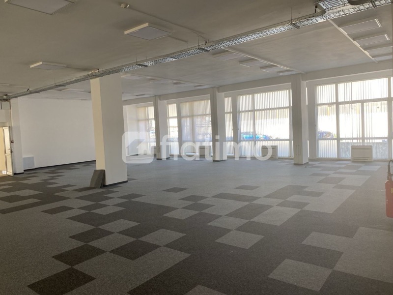 Под наем ОФИС, град София, ПЗ Хладилника • 5000 € / 9779.15 лв. • 10328750 1 — Holmes.bg Под наем ОФИС, град София, ПЗ Хладилника • 5000 € / 9779.15 лв. • 10328750 1