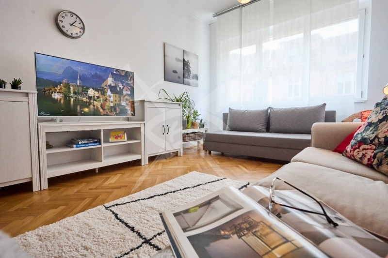 Под наем 3-СТАЕН, град София, Център • 850 € / 1662.46 лв. • 80454654 1 — Holmes.bg Под наем 3-СТАЕН, град София, Център • 850 € / 1662.46 лв. • 80454654 1