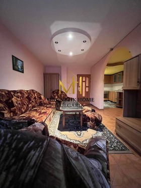 Двустайни апартаменти под наем в град Бургас, Център - изображение 11 