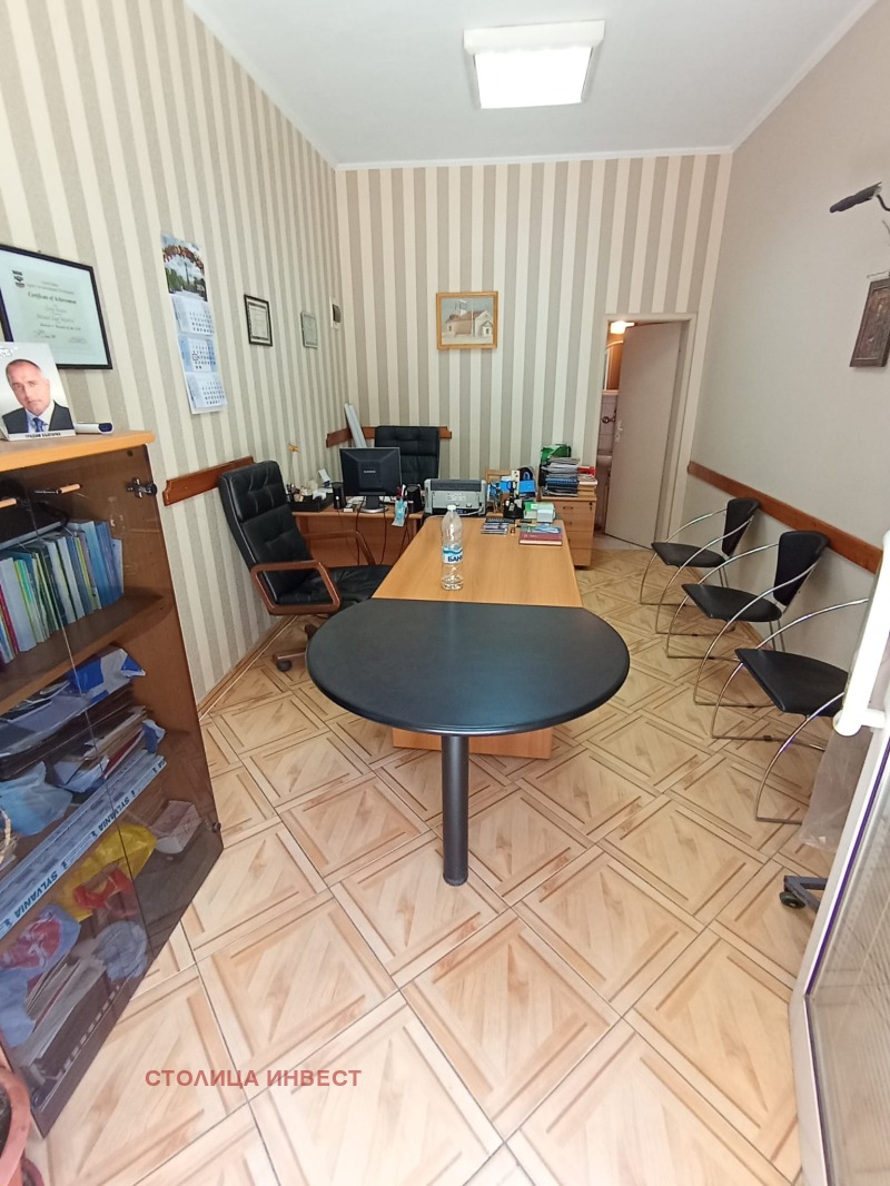 Под наем ОФИС, град Русе, Център • 300 € / 586.75 лв. • 31682412 1 — Holmes.bg Под наем ОФИС, град Русе, Център • 300 € / 586.75 лв. • 31682412 1