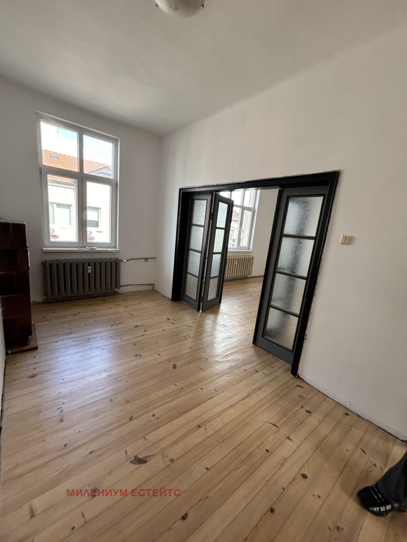 Под наем ОФИС, град София, Център • 680 € / 1329.96 лв. • 29608400 1 — Holmes.bg Под наем ОФИС, град София, Център • 680 € / 1329.96 лв. • 29608400 1