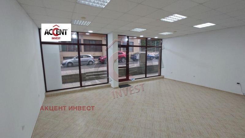 Дава под наем МАГАЗИН, гр. Варна, Левски 1