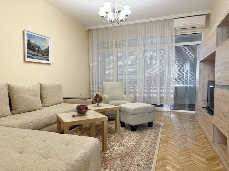 Под наем 3-СТАЕН, град Пловдив, Каменица 2 • 1000 лв. / 511.29 € • 24082616 1 — Holmes.bg Под наем 3-СТАЕН, град Пловдив, Каменица 2 • 1000 лв. / 511.29 € • 24082616 1