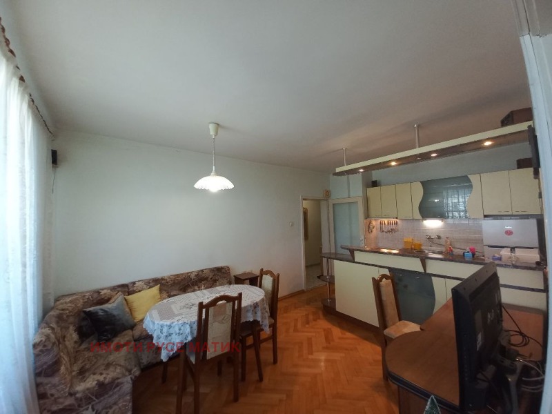 Под наем 2-СТАЕН, град Русе, Алеи Възраждане • 600 лв. / 306.78 € • 86520297 1 — Holmes.bg Под наем 2-СТАЕН, град Русе, Алеи Възраждане • 600 лв. / 306.78 € • 86520297 1