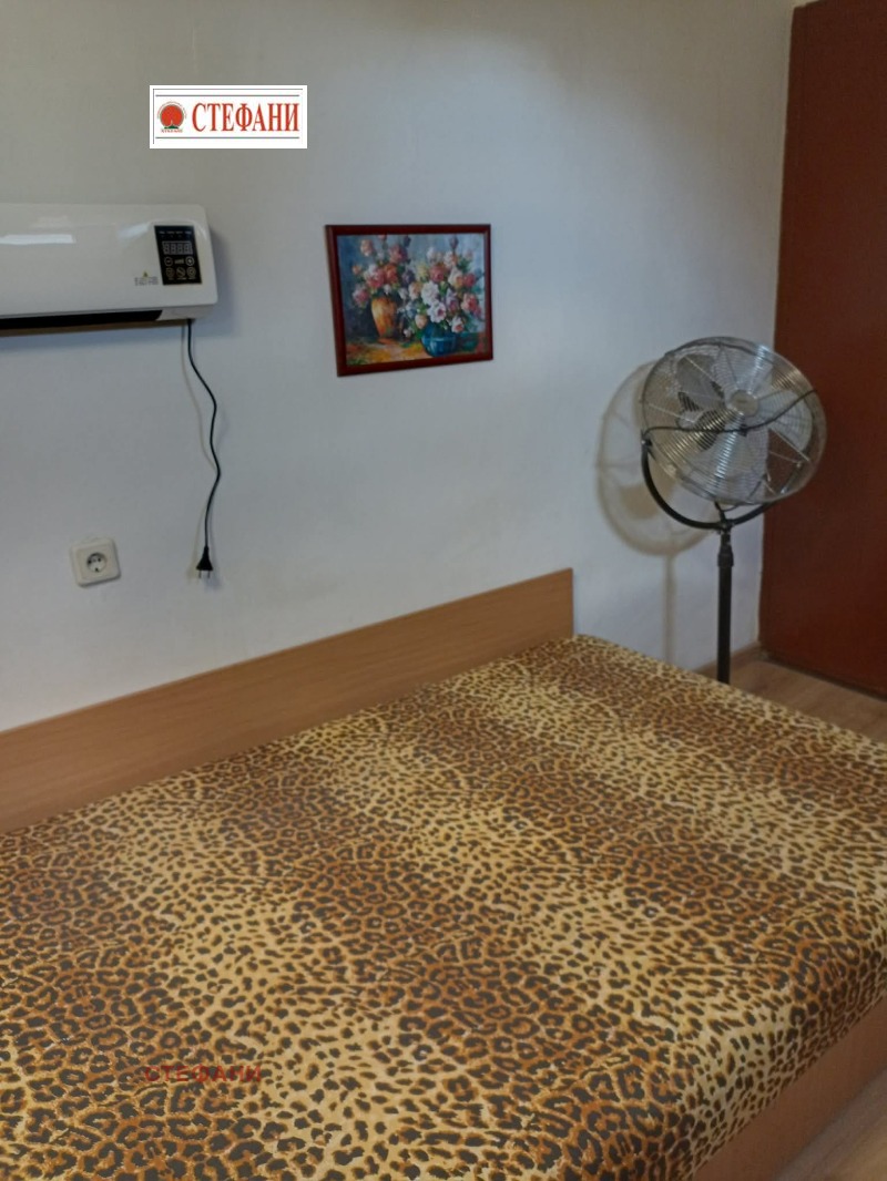 Под наем АТЕЛИЕ, ТАВАН, град Русе, Център • 100 € / 195.58 лв. • 87984112 1 — Holmes.bg Под наем АТЕЛИЕ, ТАВАН, град Русе, Център • 100 € / 195.58 лв. • 87984112 1