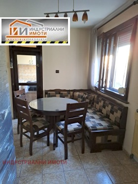 Обява Дава под наем 3-СТАЕН,град Пловдив, Христо Смирненски>