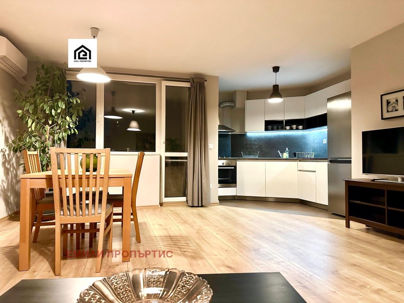 Под наем 3-СТАЕН, град София, Център • 750 € / 1466.87 лв. • 31377210 1 — Holmes.bg Под наем 3-СТАЕН, град София, Център • 750 € / 1466.87 лв. • 31377210 1