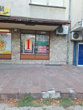 Дава под наем Магазин, град Ловеч