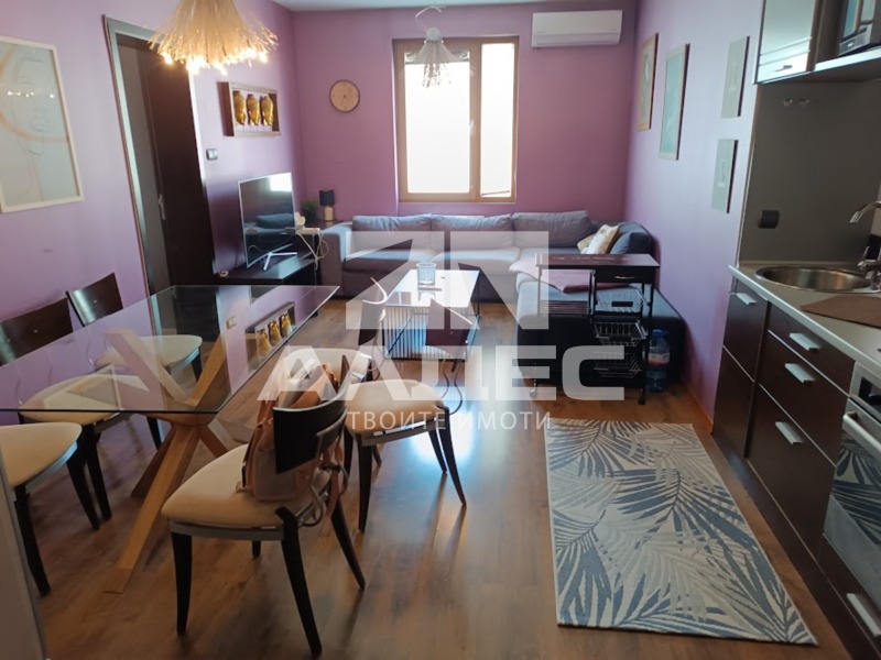 Под наем 3-СТАЕН, град София, Център • 950 € / 1858.04 лв. • 28111676 1 — Holmes.bg Под наем 3-СТАЕН, град София, Център • 950 € / 1858.04 лв. • 28111676 1