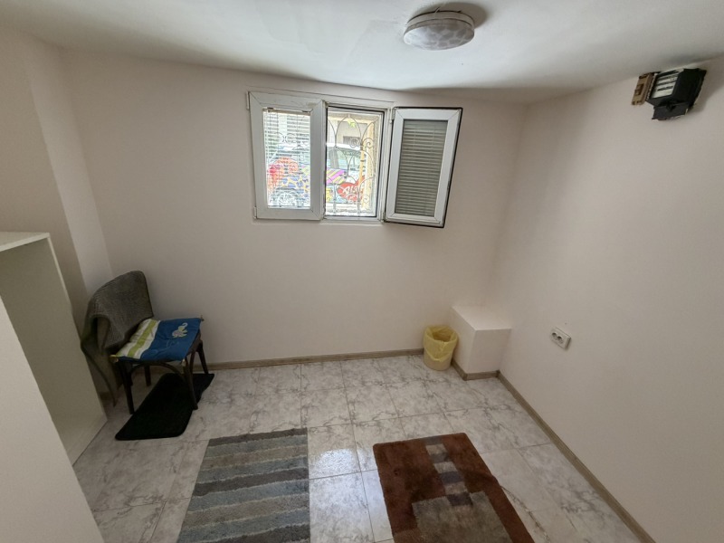 Под наем АТЕЛИЕ, ТАВАН, град София, Център • 200 € / 391.17 лв. • 29002606 1 — Holmes.bg Под наем АТЕЛИЕ, ТАВАН, град София, Център • 200 € / 391.17 лв. • 29002606 1
