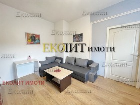Четеристайни апартаменти под наем в град София, Център - изображение 18 