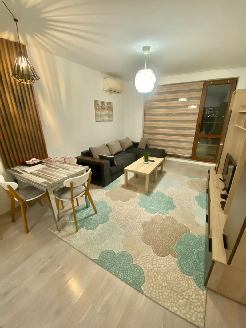 Под наем 3-СТАЕН, град Пловдив, Каменица 2 • 650 € / 1271.29 лв. • 48745082 1 — Holmes.bg Под наем 3-СТАЕН, град Пловдив, Каменица 2 • 650 € / 1271.29 лв. • 48745082 1