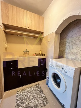 Обява Дава под наем 3-СТАЕН,град Варна, Левски 1