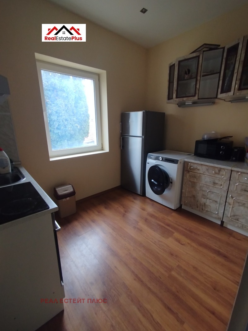 Под наем 3-СТАЕН, град Плевен, Идеален център • 1200 лв. / 613.55 € • 39833753 1 — Holmes.bg Под наем 3-СТАЕН, град Плевен, Идеален център • 1200 лв. / 613.55 € • 39833753 1