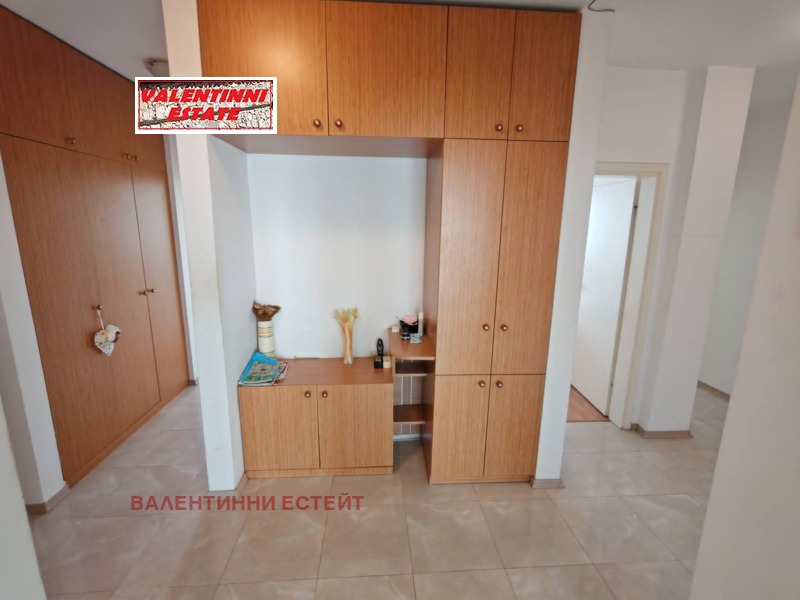 Под наем 4-СТАЕН, град София, Дианабад • 900 € / 1760.25 лв. • 66197287 1 — Holmes.bg Под наем 4-СТАЕН, град София, Дианабад • 900 € / 1760.25 лв. • 66197287 1