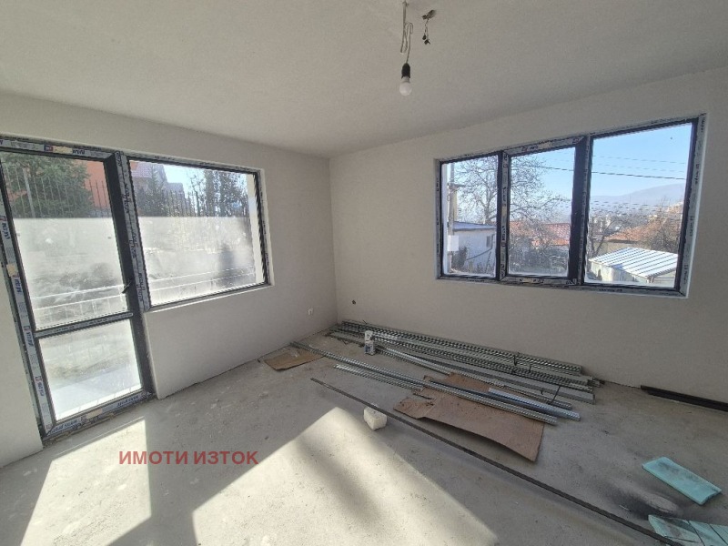 Продава 3-СТАЕН в град Перник, Изток - 85 кв.м / 120 000 € » 234 699.60 лв., ИМОТИ ИЗТОК