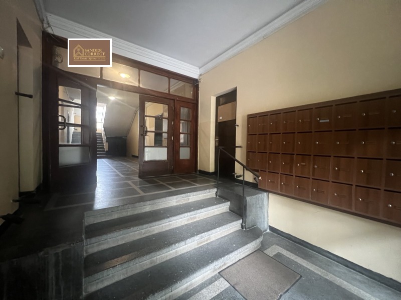 Продава  2-стаен град София , Център , 77 кв.м | 30759405 - изображение [12]