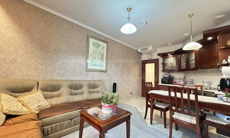 Продава 2-СТАЕН, гр. Банско, област Благоевград