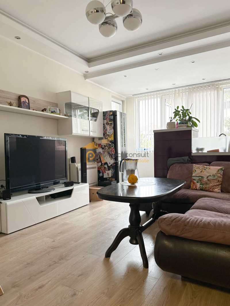 Myytävänä  2 makuuhuonetta Plovdiv , Kamenitsa 2 , 68 neliömetriä | 80813582 - kuva [2]