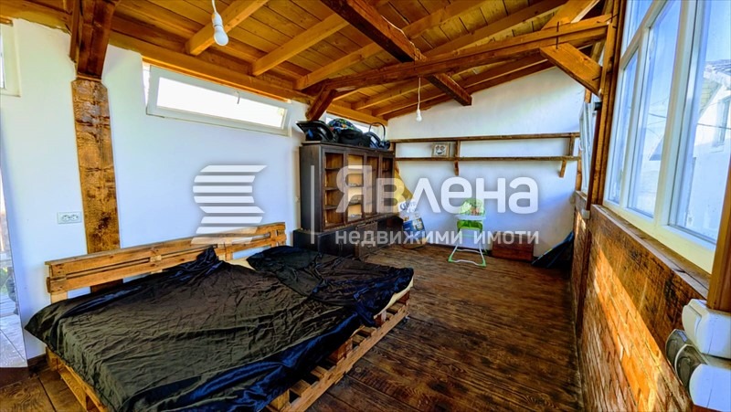 Продава КЪЩА, с. Водица, област Варна, снимка 6 - Къщи - 53092005