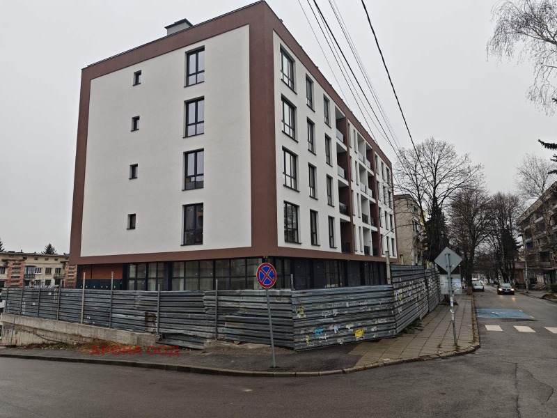 Продава 3-СТАЕН, гр. Радомир, област Перник, снимка 2 - Апартаменти - 52642442