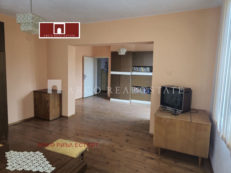 À venda  Casa região Sófia , Ihtiman , 208 m² | 60862146 - imagem [2]