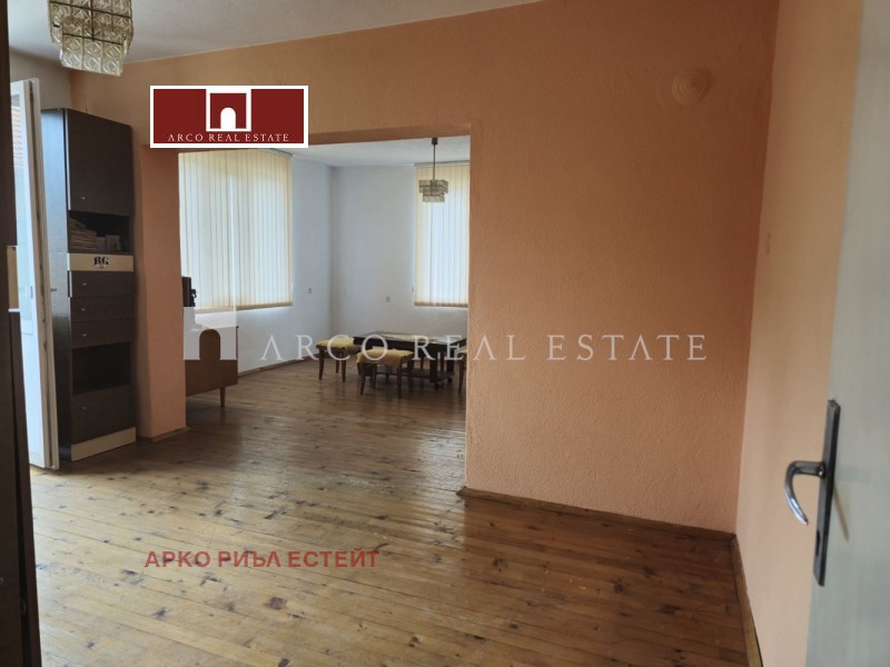 À venda  Casa região Sófia , Ihtiman , 208 m² | 60862146 - imagem [3]