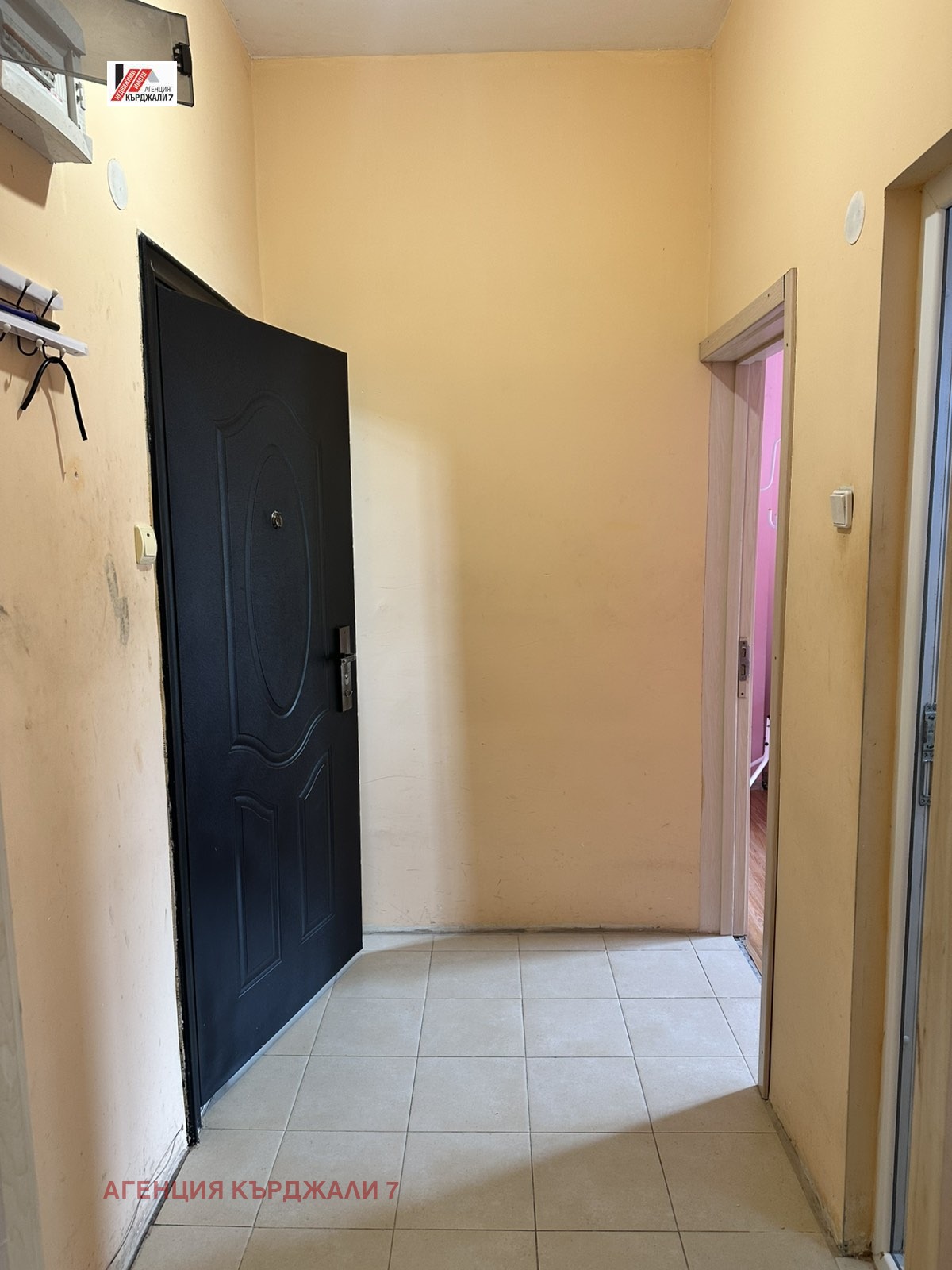 Продава 2-СТАЕН, гр. Кърджали, Център, снимка 10 - Апартаменти - 56251020