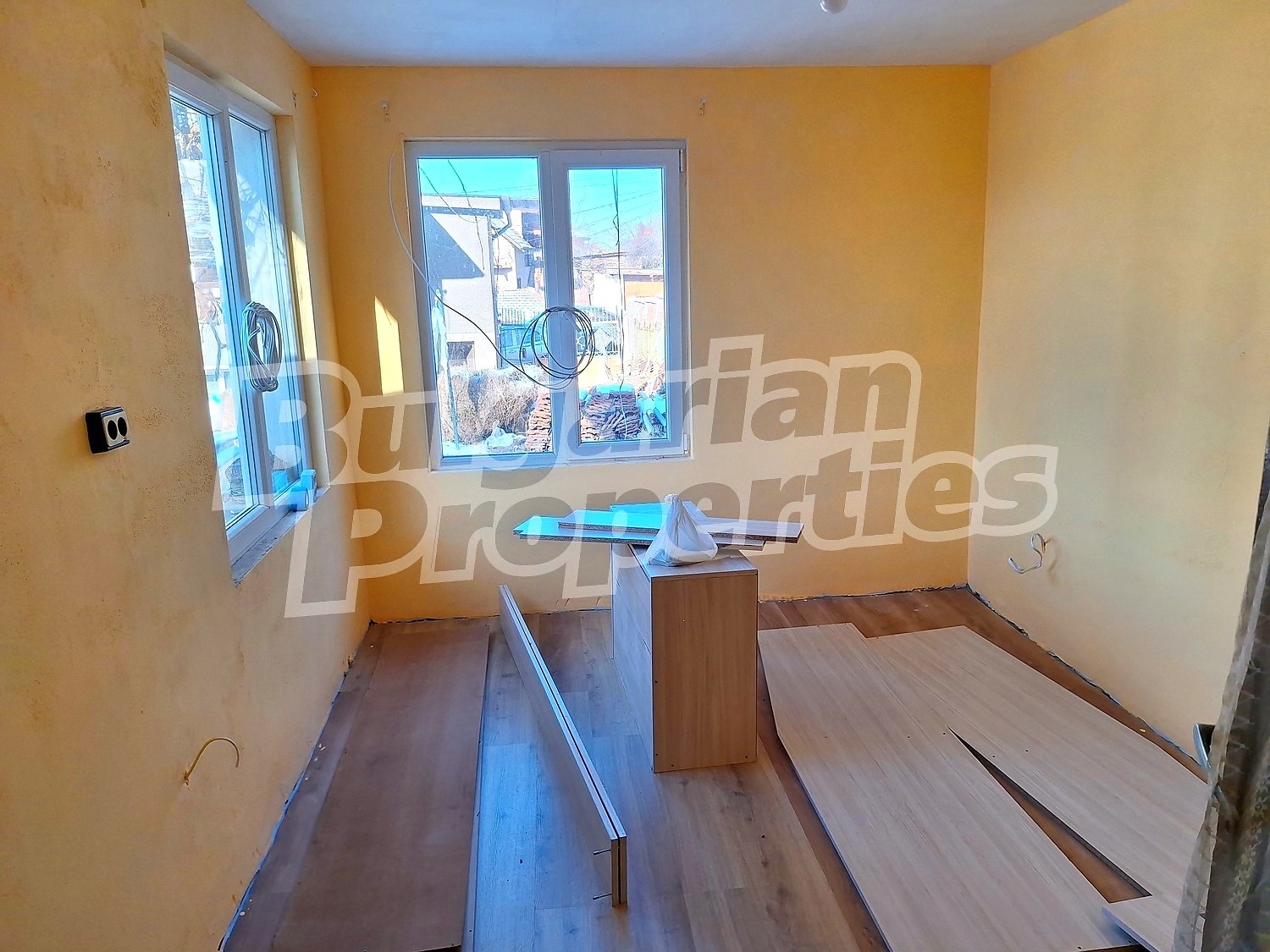 Продава КЪЩА, гр. Перник, Църква, снимка 10 - Къщи - 56689742
