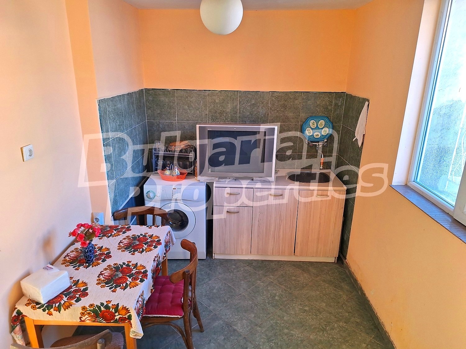 Продава КЪЩА, гр. Перник, Църква, снимка 3 - Къщи - 56689742