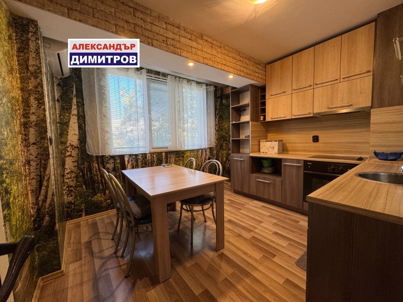 Продава 2-СТАЕН, гр. Мартен, област Русе