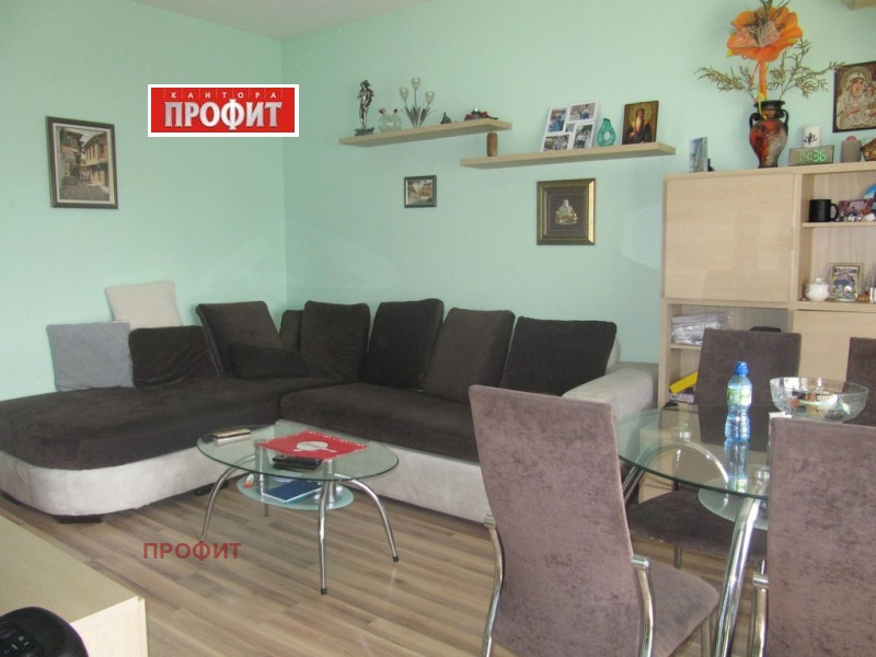 Продава 3-СТАЕН, гр. Пловдив, Южен, снимка 1 - Aпартаменти - 47261651