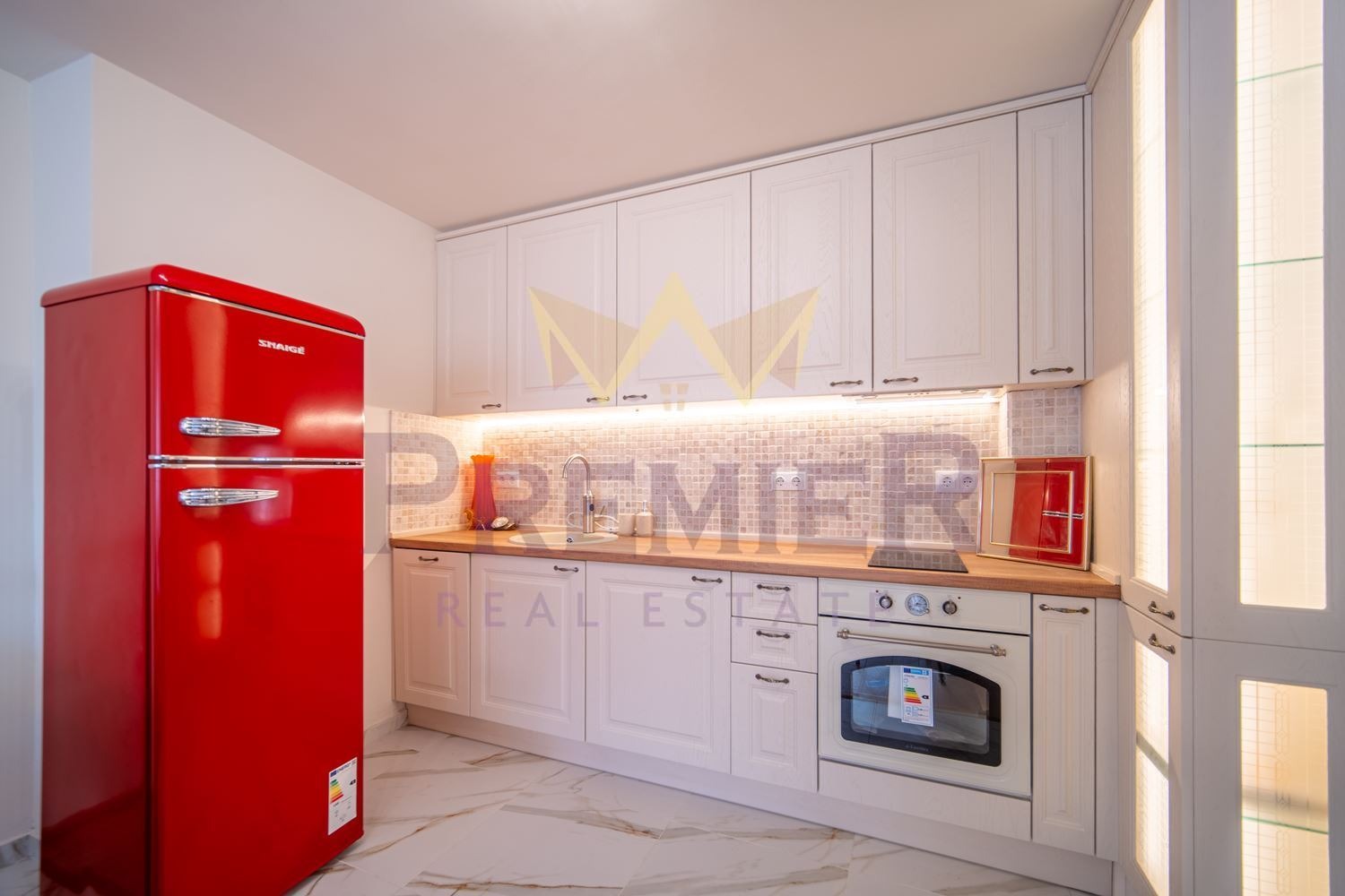 Продава 2-СТАЕН, гр. Варна, Бриз, снимка 3 - Апартаменти - 54149094