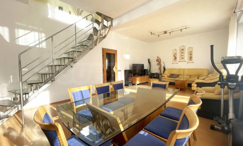 Продава 3-СТАЕН в град София, Център - 110 кв.м / 595 000 € » 1 163 718.85 лв., СУПРИММО - ГЛАВЕН ОФИС