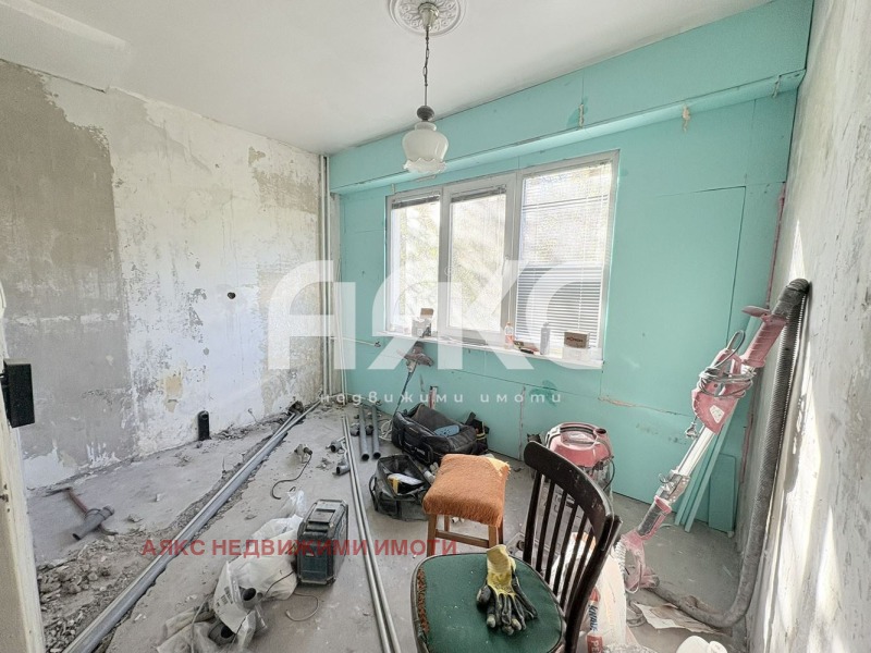 Продава 2-СТАЕН, гр. София, Толстой, снимка 2 - Апартаменти - 52706774